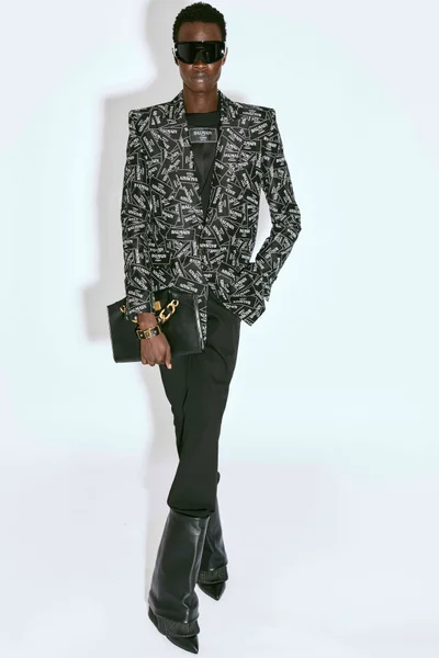 Look 7